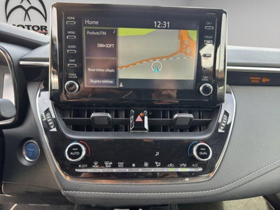 Toyota Corolla Touring Sports 1.8 Hybrid Business (12)
