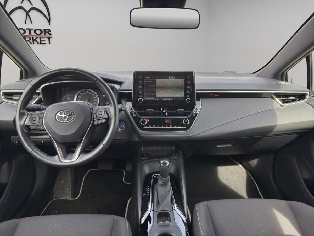 Toyota Corolla Touring Sports 1.8 Hybrid Business (14)