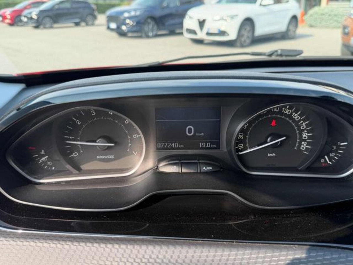 Peugeot 208 82 5 porte Allure (18)