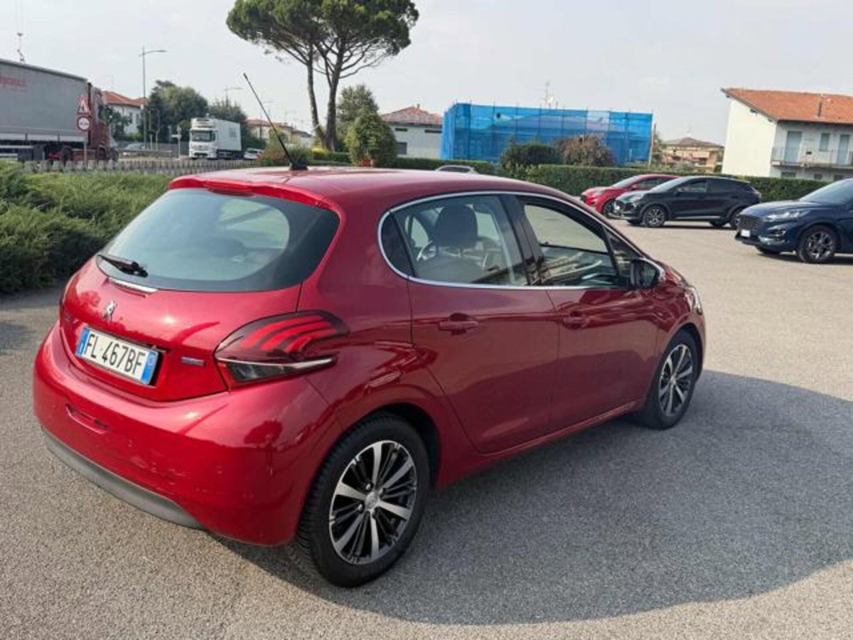 Peugeot 208 82 5 porte Allure (5)