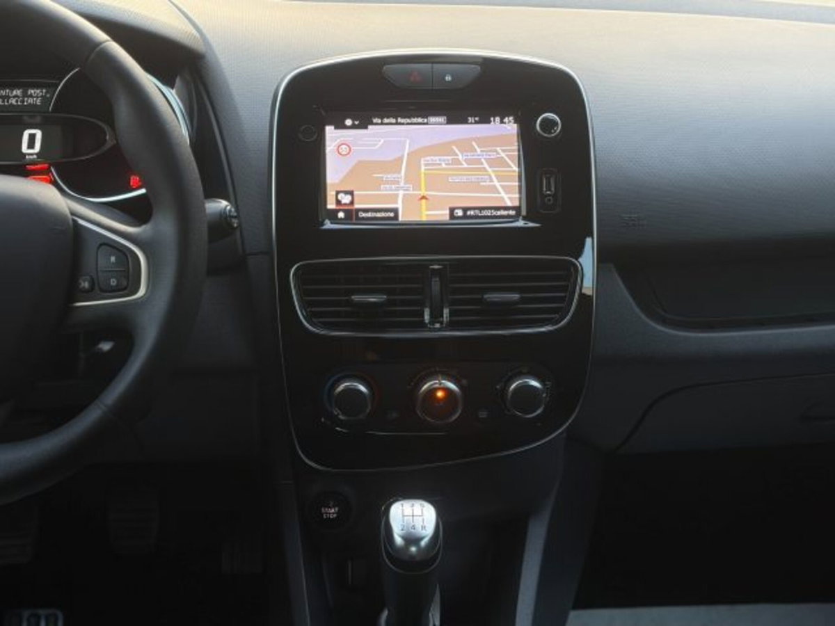 Renault Clio dCi 8V 75 CV Start&Stop 5 porte Energy Intens (14)