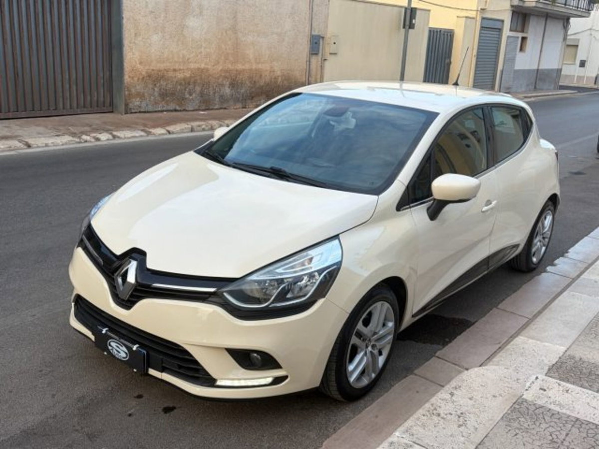 Renault Clio dCi 8V 75 CV Start&Stop 5 porte Energy Intens (7)