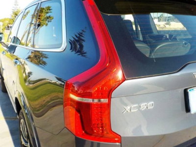 Volvo XC90 B5 (d) AWD Geartronic 7 posti Inscription (11)