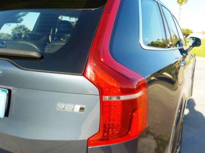 Volvo XC90 B5 (d) AWD Geartronic 7 posti Inscription (12)