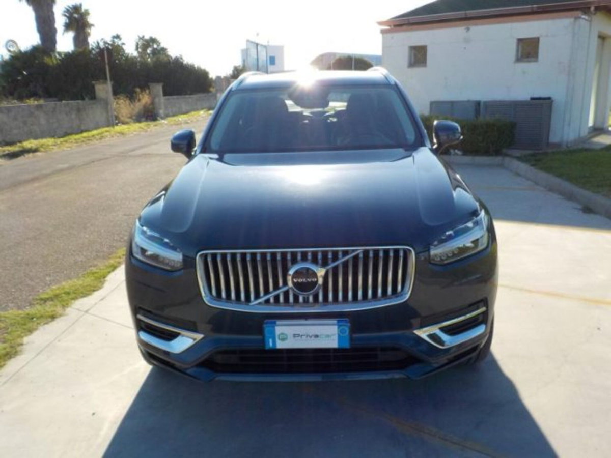 Volvo XC90 B5 (d) AWD Geartronic 7 posti Inscription (2)