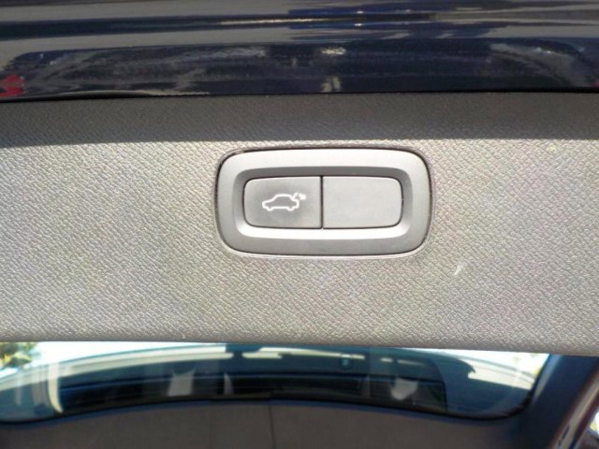 Volvo XC90 B5 (d) AWD Geartronic 7 posti Inscription (20)