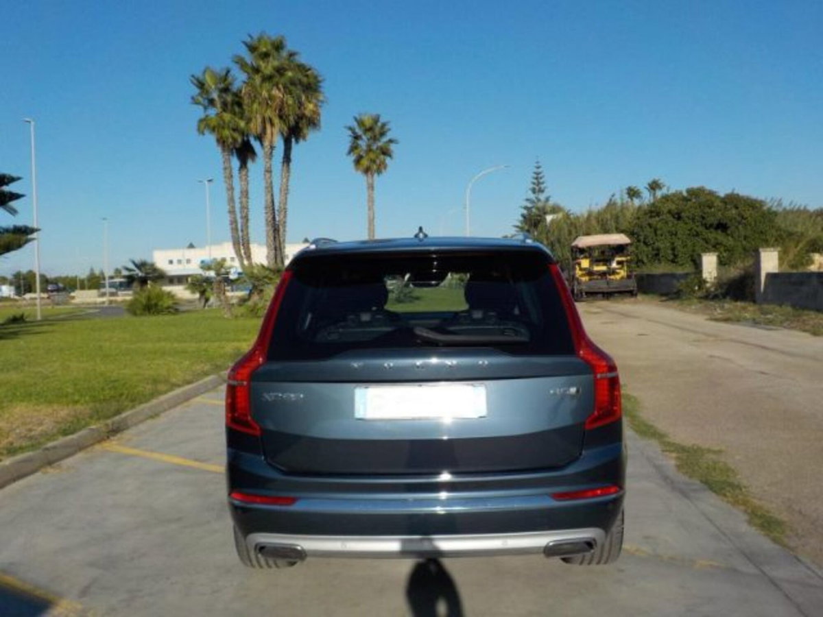 Volvo XC90 B5 (d) AWD Geartronic 7 posti Inscription (6)