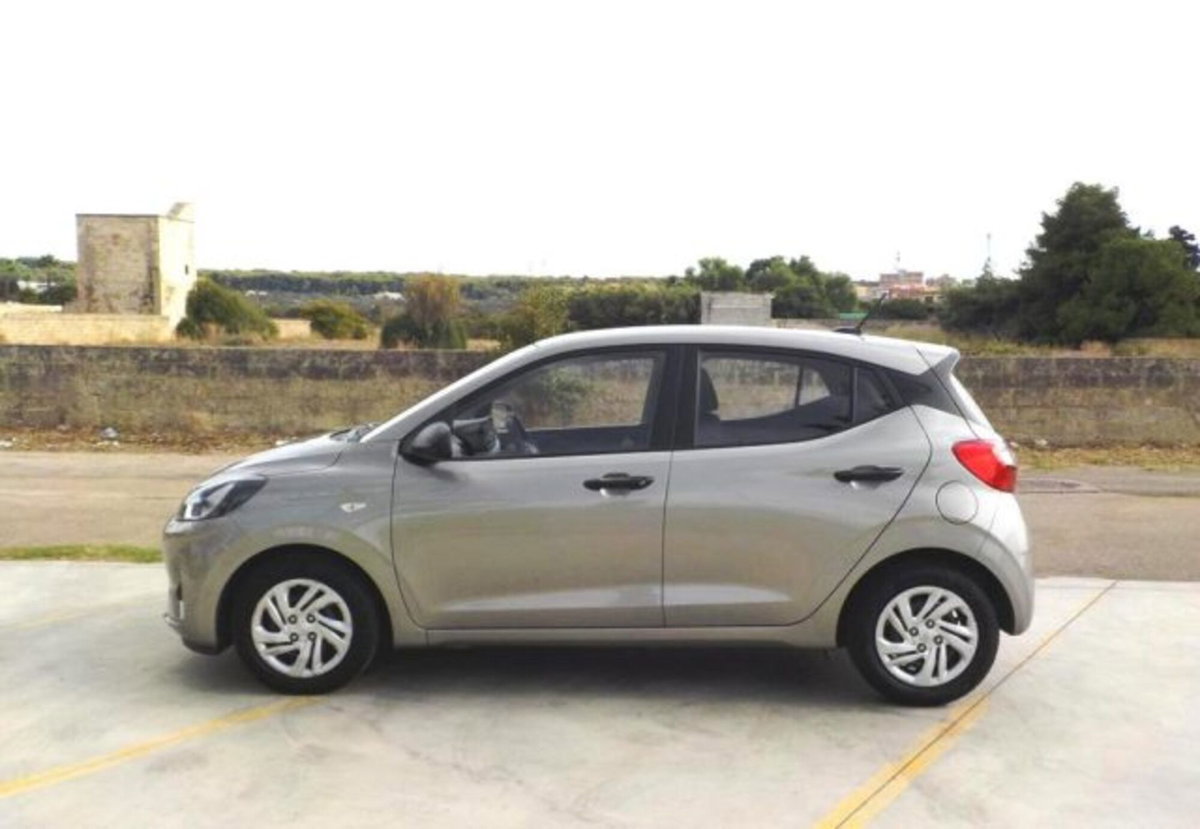 Hyundai i10 1.0 MPI Tech (8)