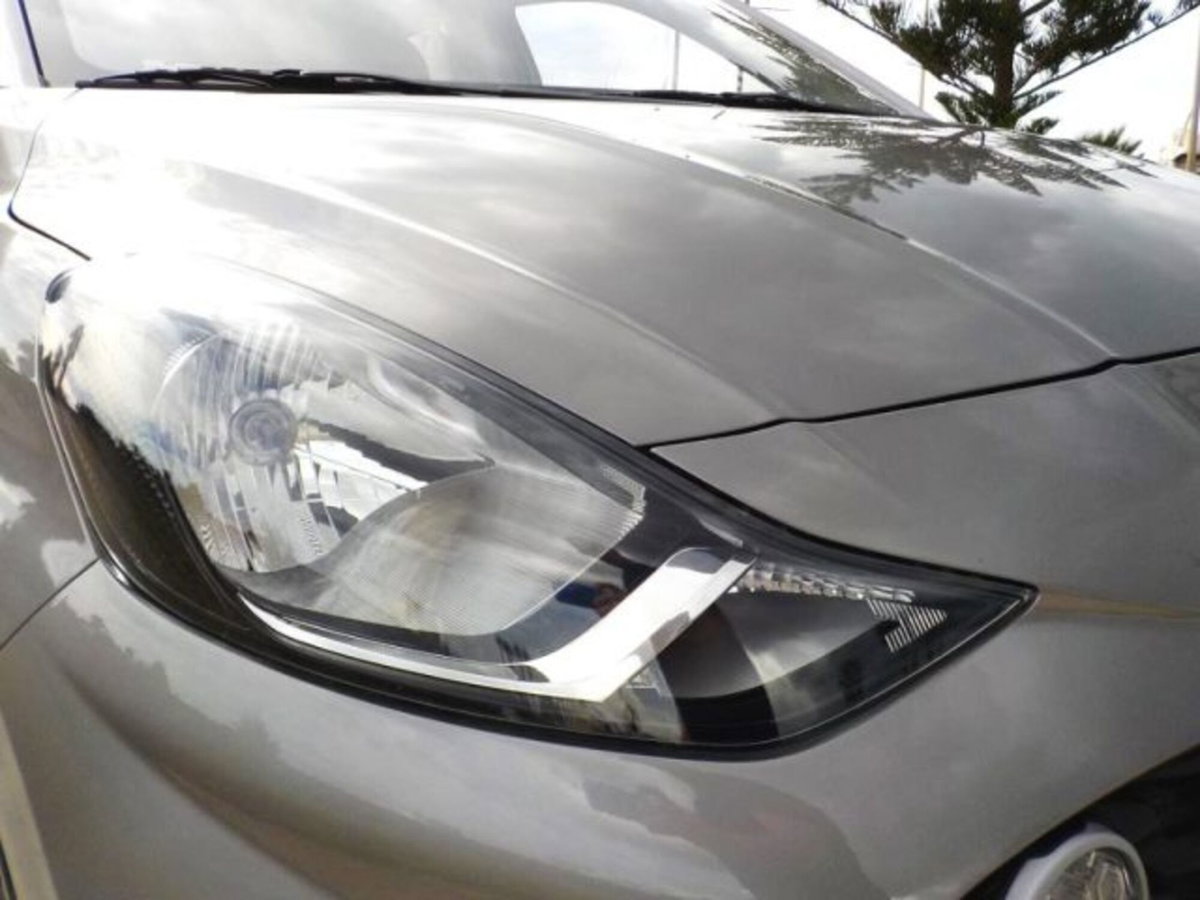 Hyundai i10 1.0 MPI Tech (9)