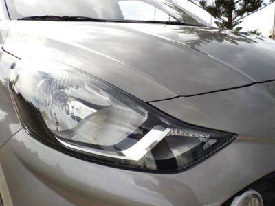 Hyundai i10 1.0 MPI Tech (9)