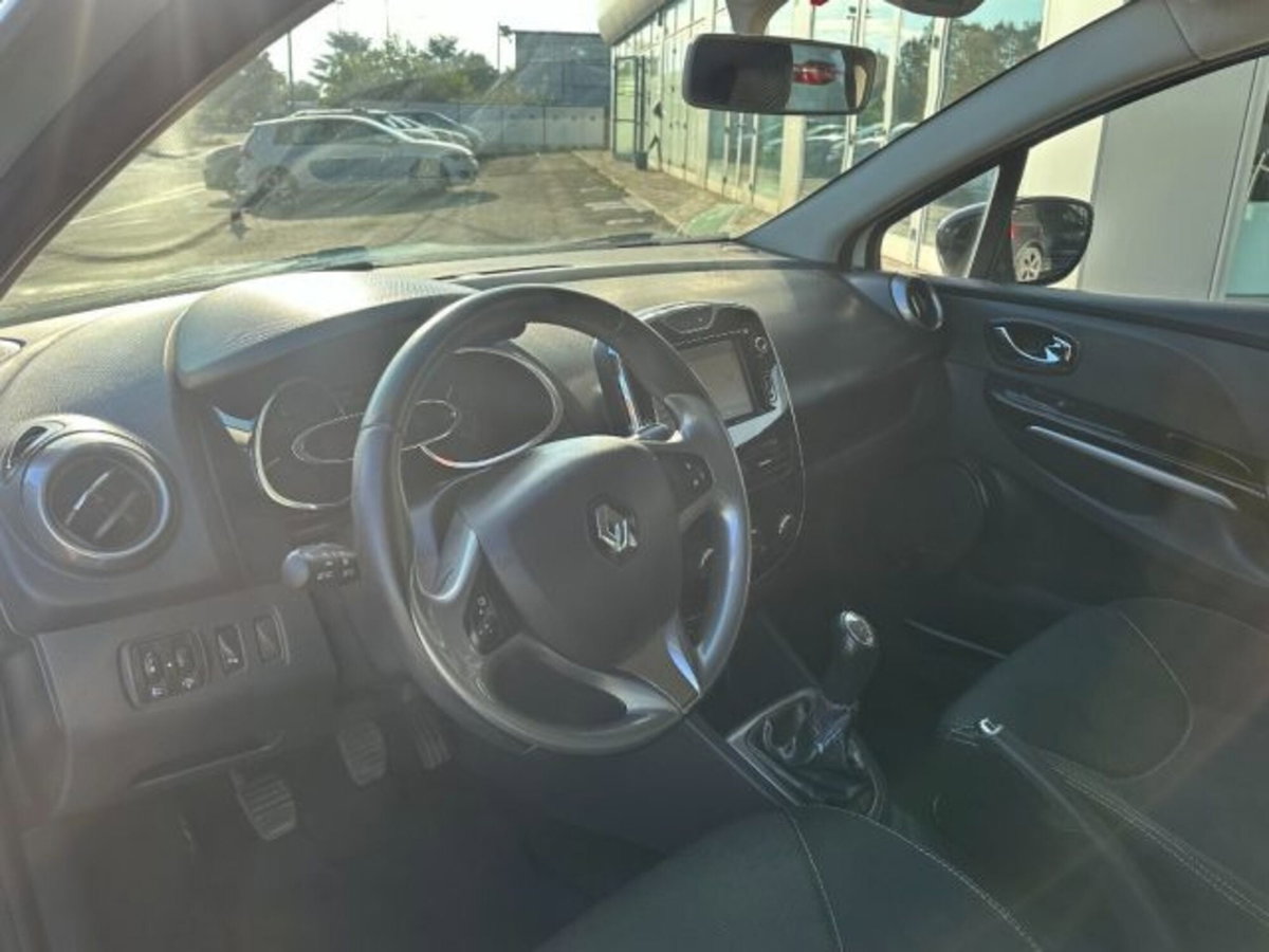 Renault Clio 1.5 dCi 8V 75CV 5 porte Costume National (11)