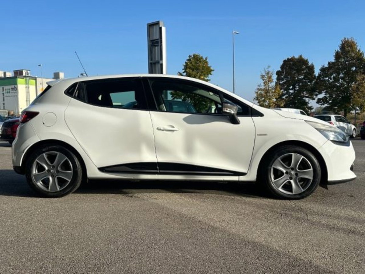 Renault Clio 1.5 dCi 8V 75CV 5 porte Costume National (7)