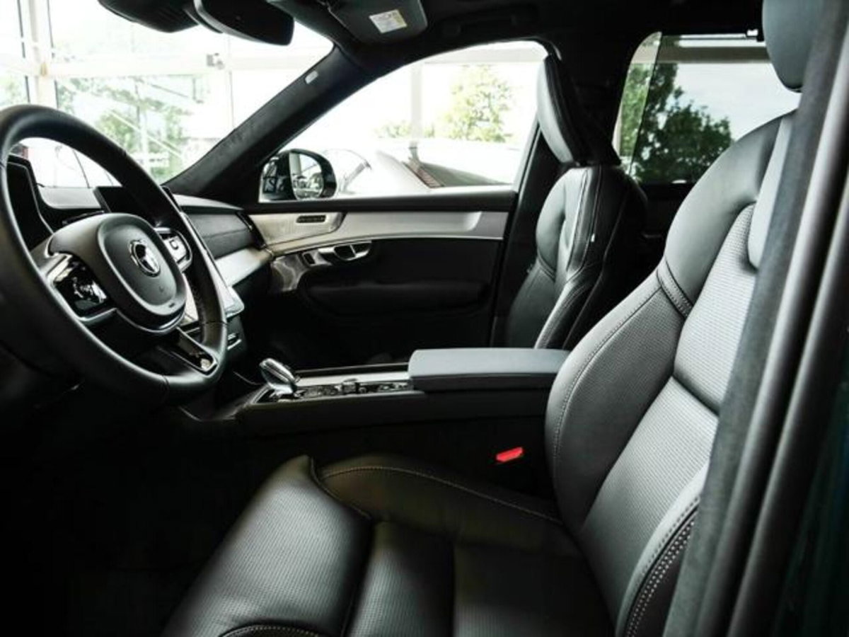 Volvo XC90 2.0 b5 mhev Ultra Black Edition awd 7p.ti auto (4)
