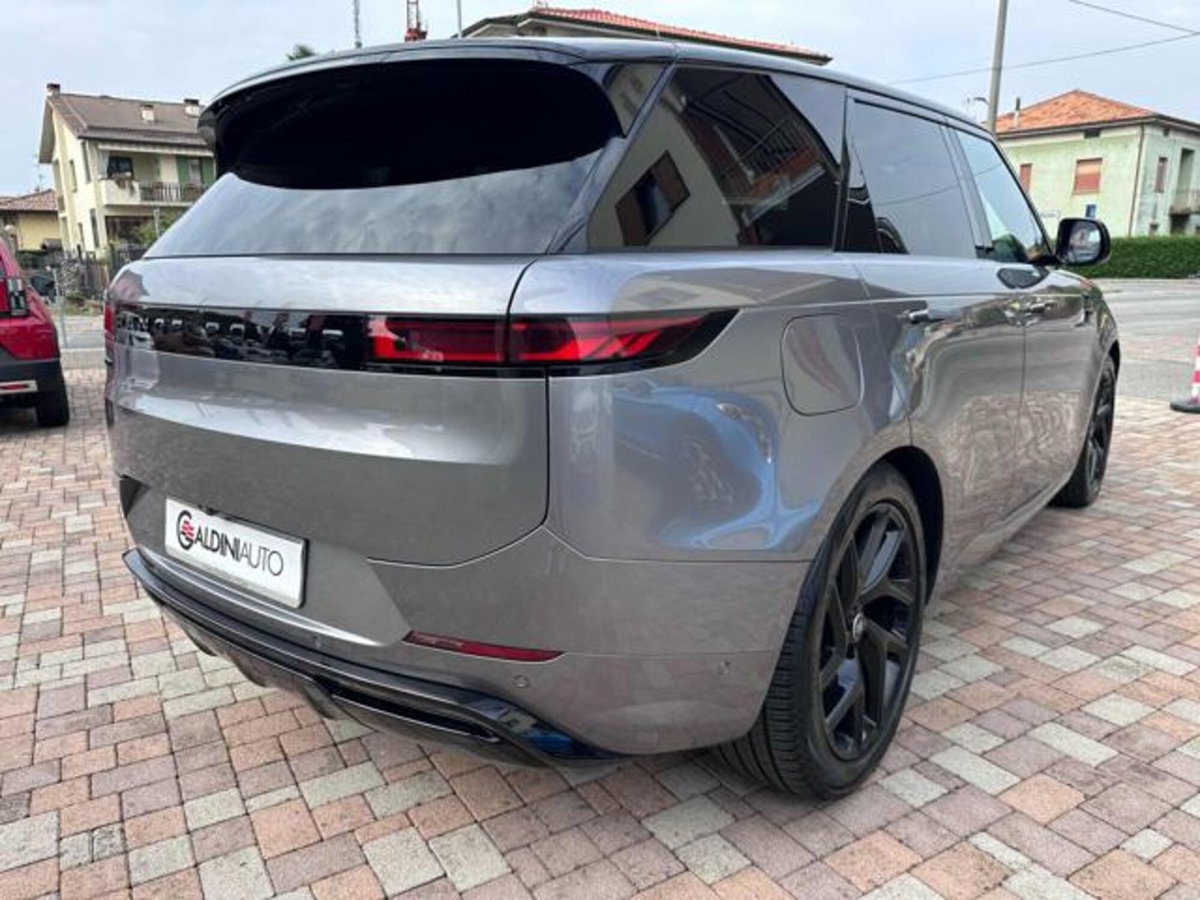 Land Rover Range Rover Sport 3.0D l6 249 CV HSE Dynamic Stealth (8)