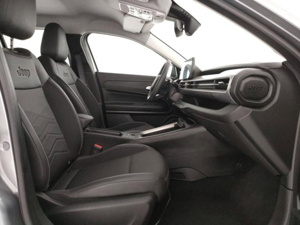 Jeep Avenger 1.2 turbo Altitude fwd 100cv (6)