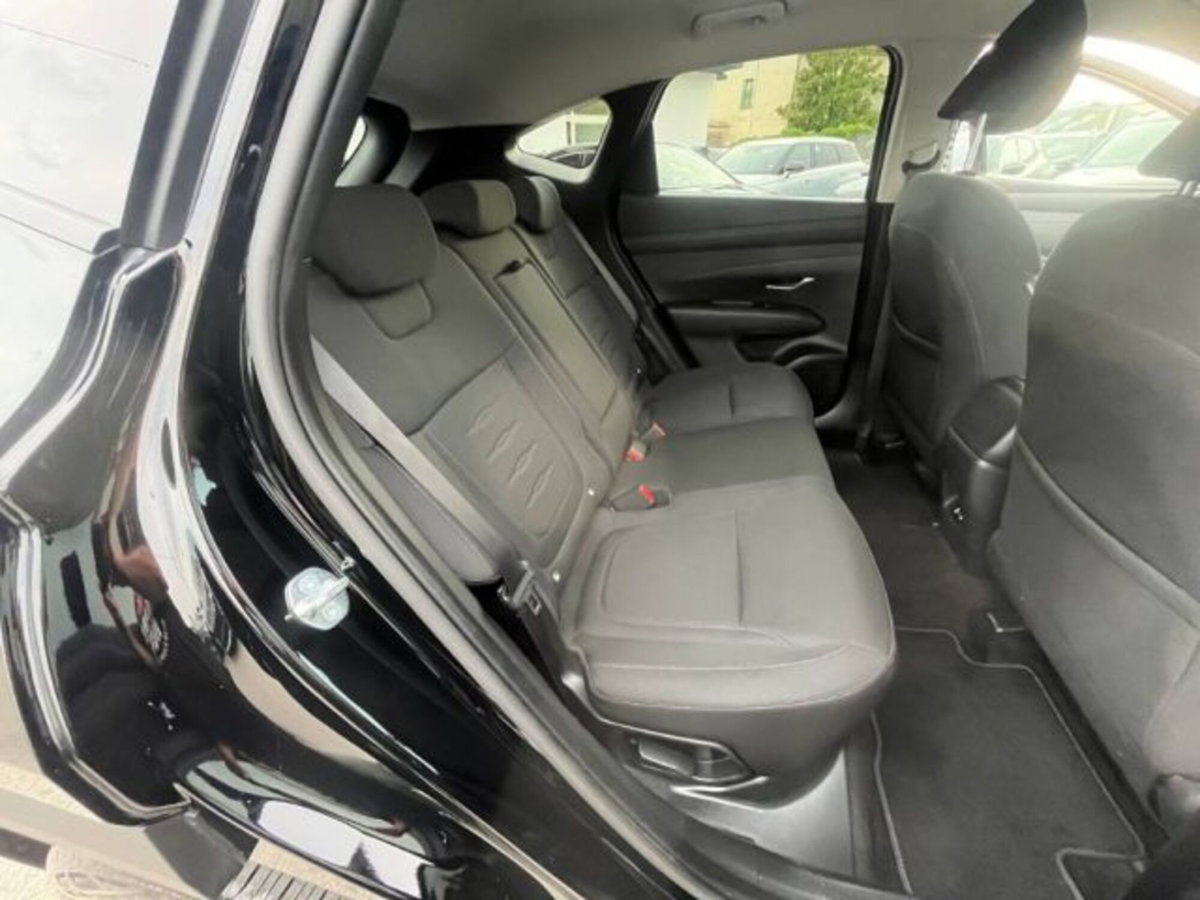 Hyundai Tucson 1.6 crdi 48V Exellence 2wd dct (11)