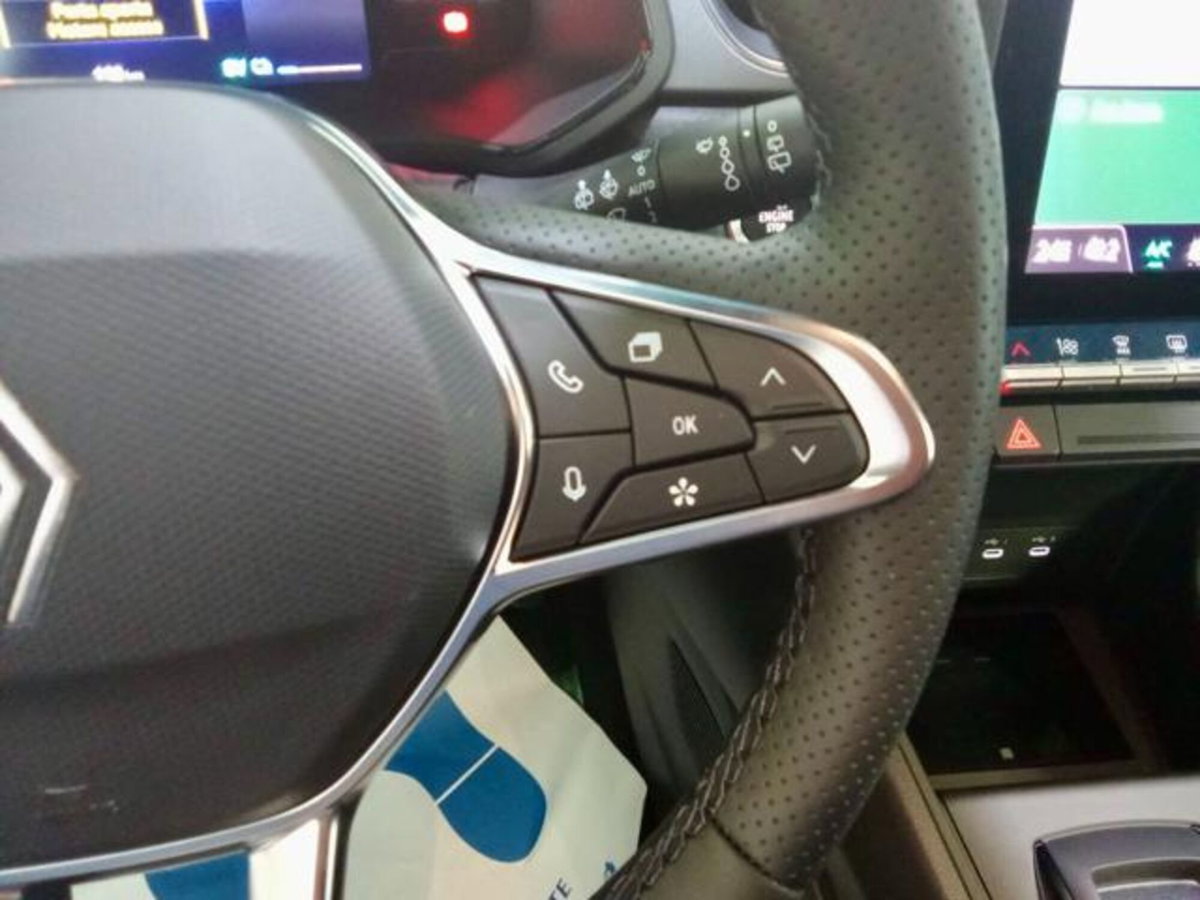 Renault Captur Full Hybrid E-Tech 145 CV Techno (10)