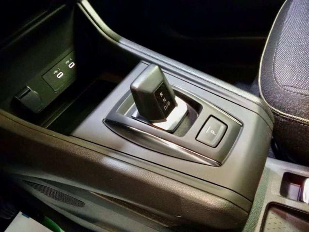 Renault Captur Full Hybrid E-Tech 145 CV Techno (11)