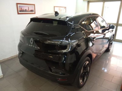 Renault Captur Full Hybrid E-Tech 145 CV Techno (2)