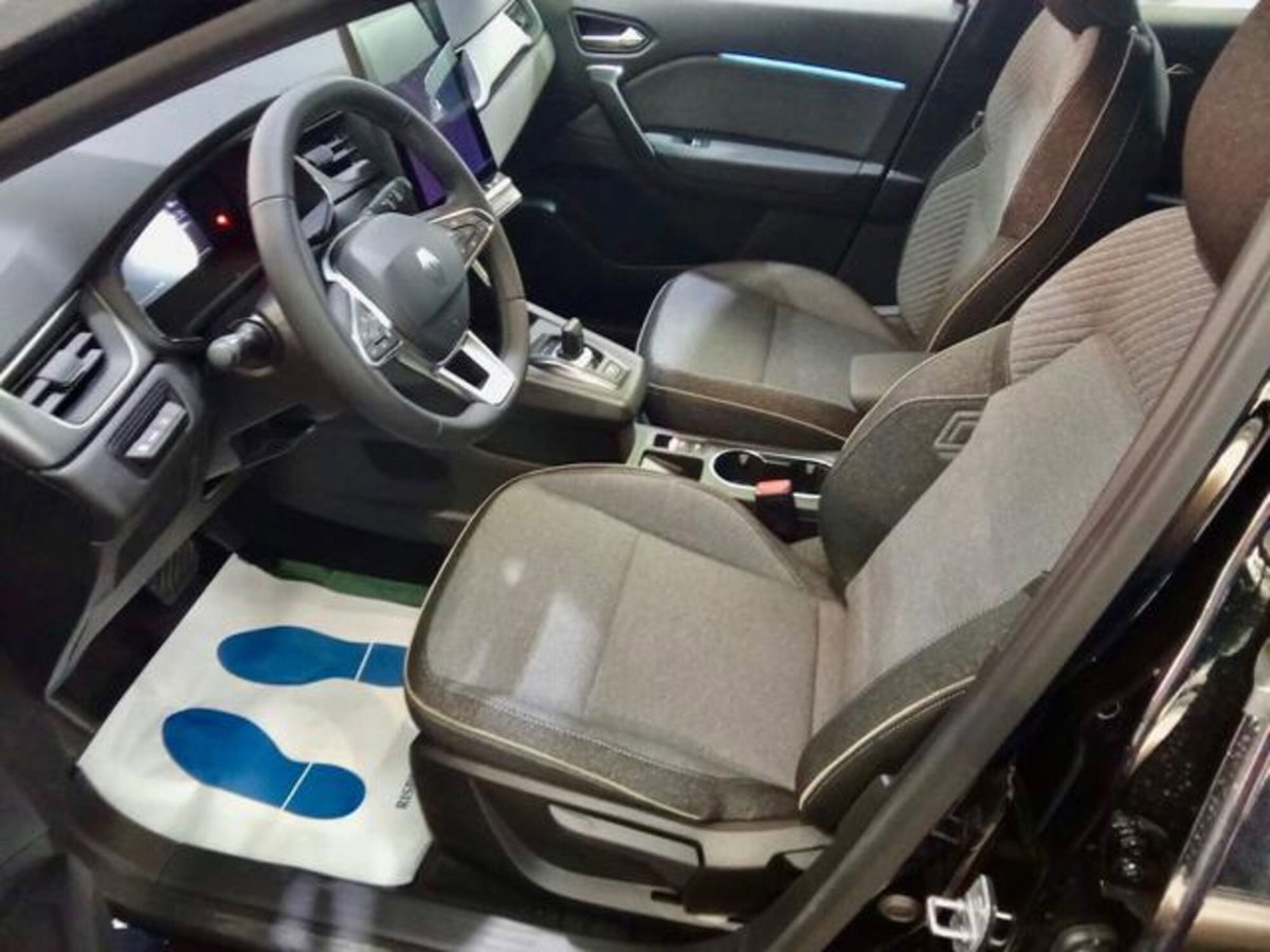 Renault Captur Full Hybrid E-Tech 145 CV Techno (6)
