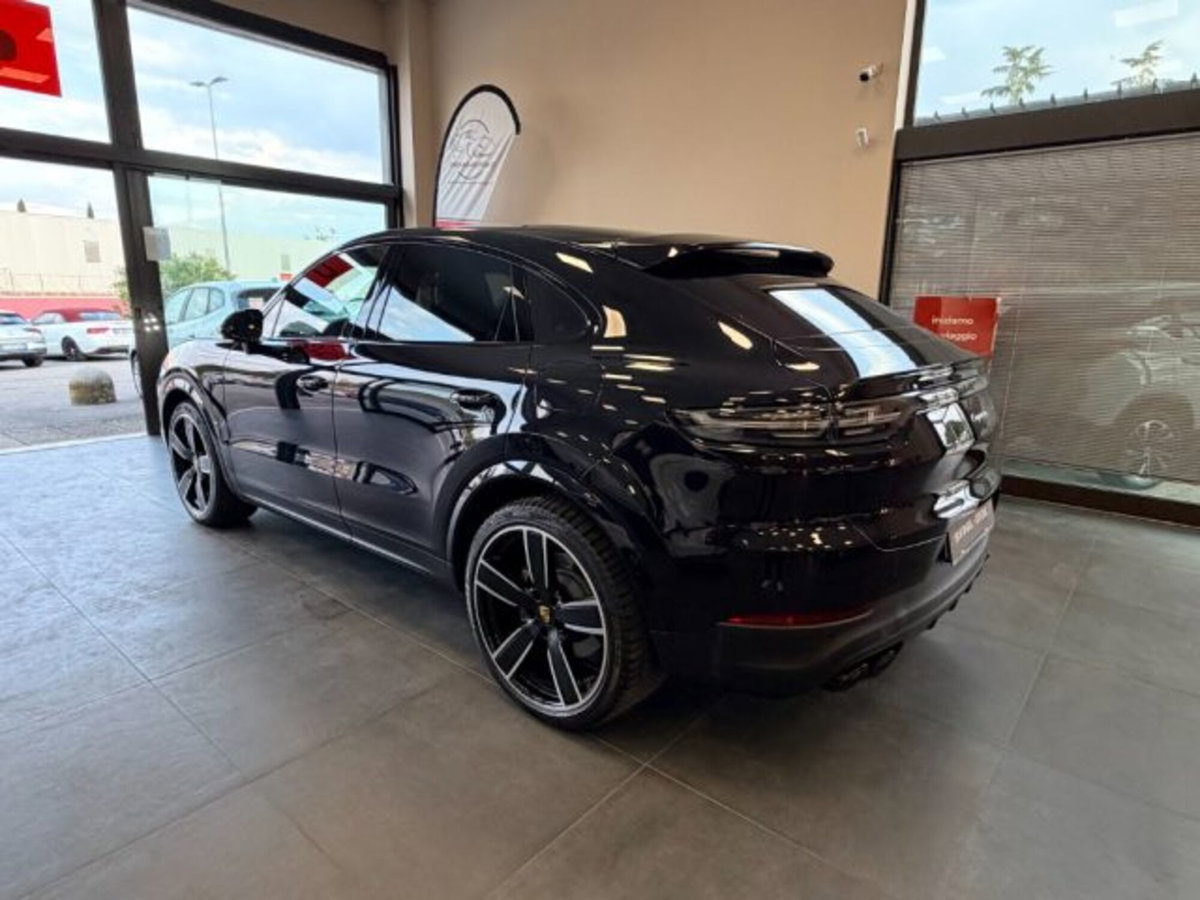 Porsche Cayenne Coupé 3.0 V6 (3)