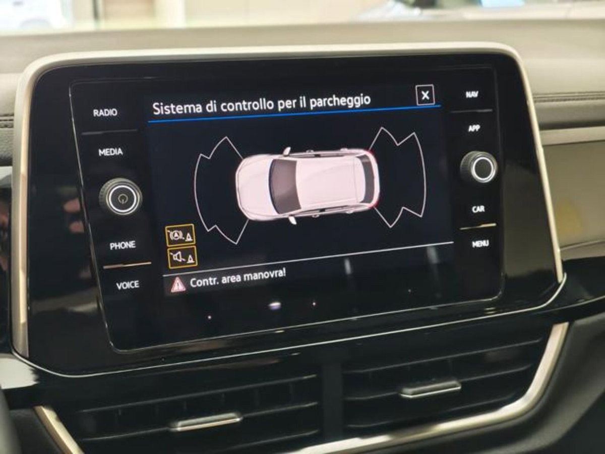 Volkswagen T-Roc 1.0 TSI R-Line (10)