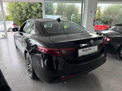 Alfa Romeo Giulia 2.2 Turbodiesel 150 CV (5)