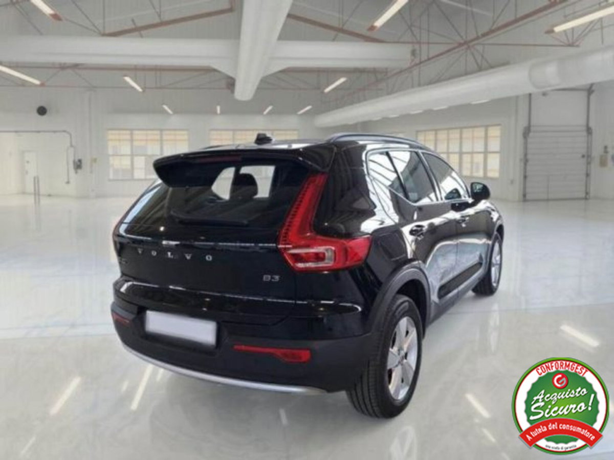 Volvo XC40 D3 Geartronic Business Plus (2)