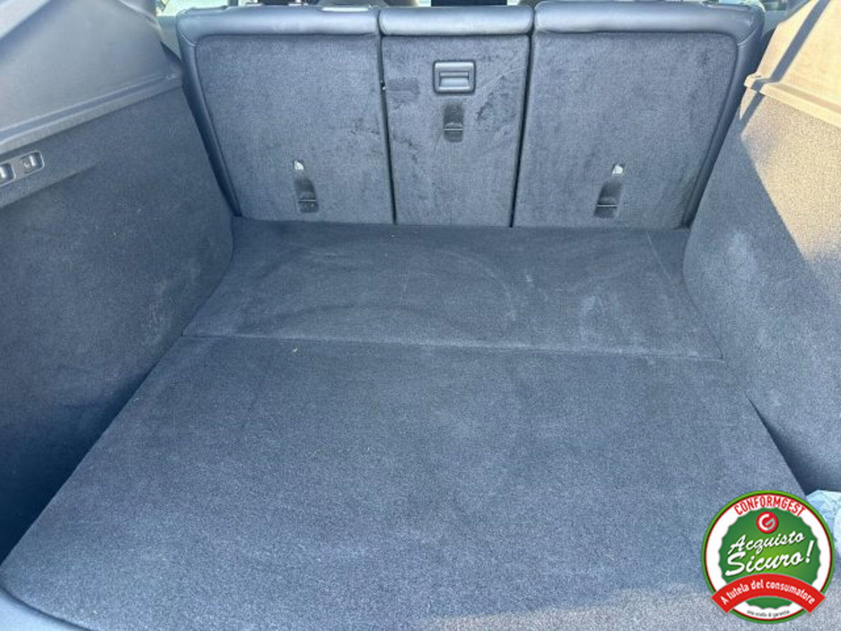 Tesla Model Y Long Range awd (13)