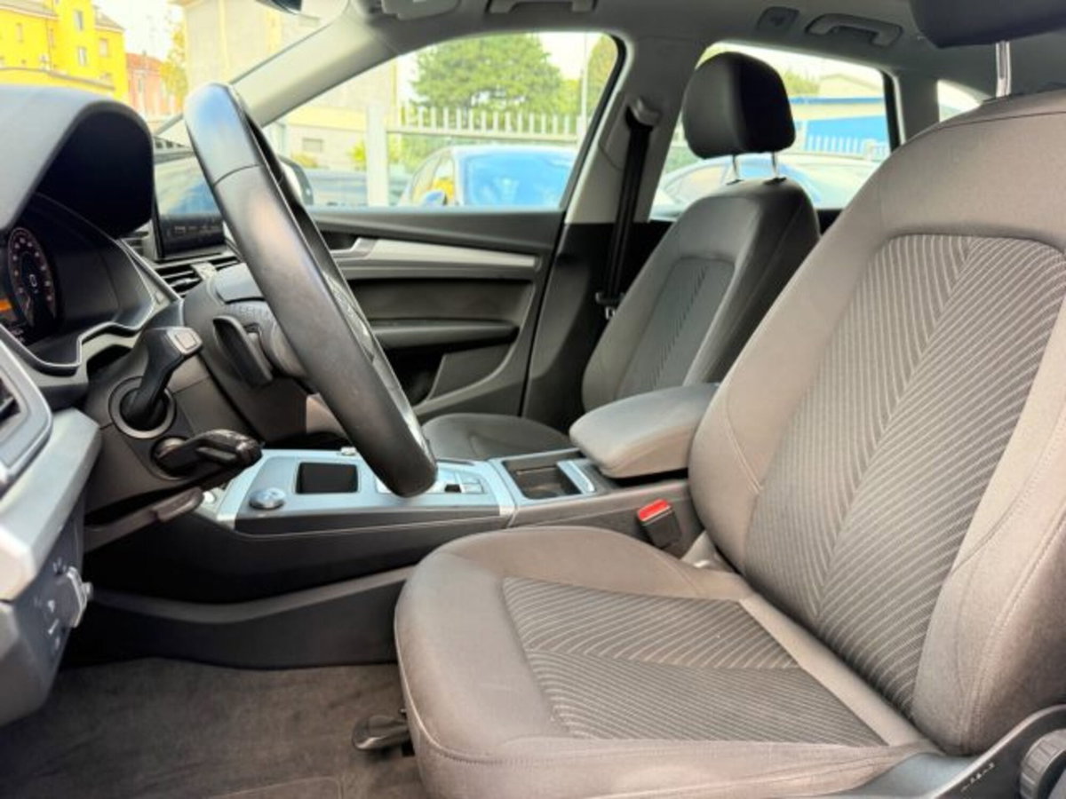 Audi Q5 45 2.0 tfsi mhev 12V S line quattro s-tronic (5)