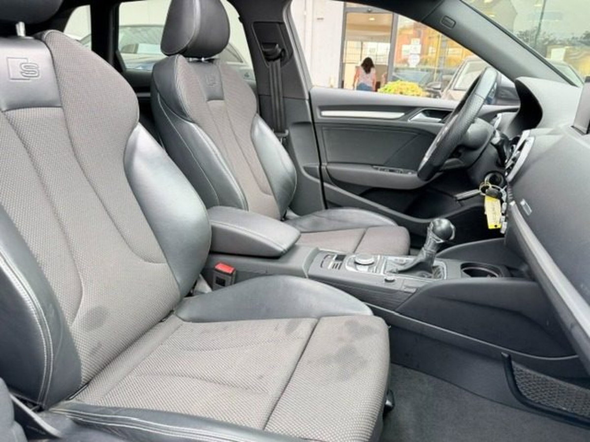 Audi A3 Sportback 2.0 TDI S tronic Attraction (13)
