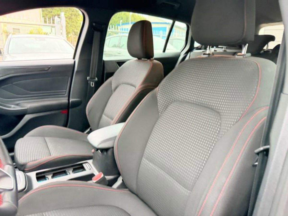 Ford Focus Station Wagon 1.0 EcoBoost Hybrid 125 CV Powershift SW ST-Line X (4)