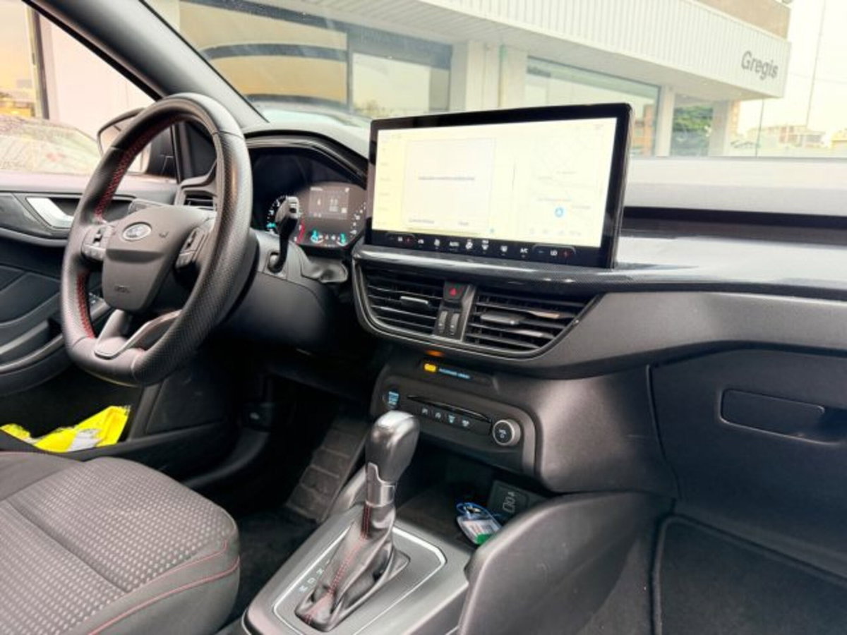 Ford Focus Station Wagon 1.0 EcoBoost Hybrid 125 CV Powershift SW ST-Line X (6)