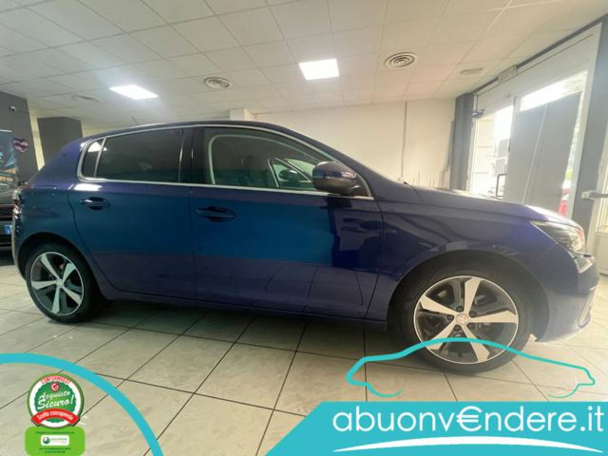 Peugeot 308 PureTech Turbo 130 S&S Allure Pack (9)