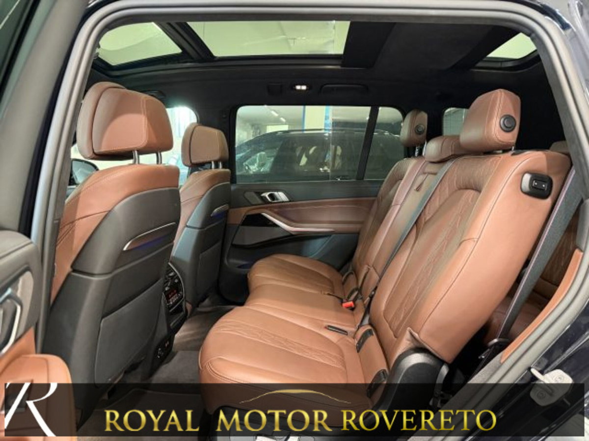 BMW X7 xDrive40d 48V (10)