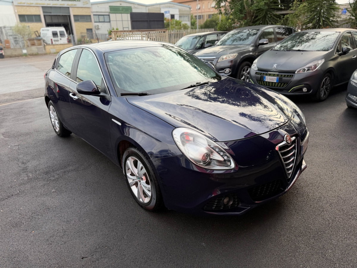 Alfa Romeo Giulietta 1.6 JTDm-2 Exclusive (2)