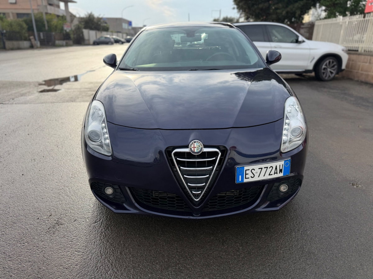 Alfa Romeo Giulietta 1.6 JTDm-2 Exclusive (5)
