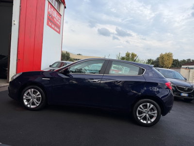 Alfa Romeo Giulietta 1.6 JTDm-2 Exclusive (9)