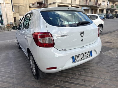 Dacia Sandero 1.5 dCi 8V 75CV Lauréate (13)