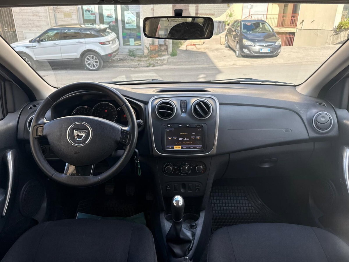 Dacia Sandero 1.5 dCi 8V 75CV Lauréate (5)