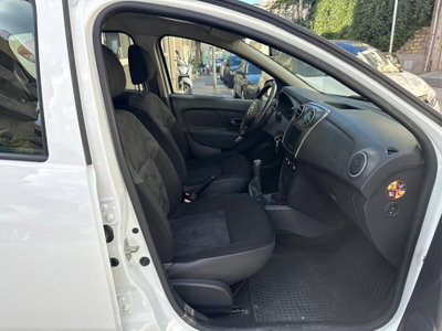 Dacia Sandero 1.5 dCi 8V 75CV Lauréate (8)