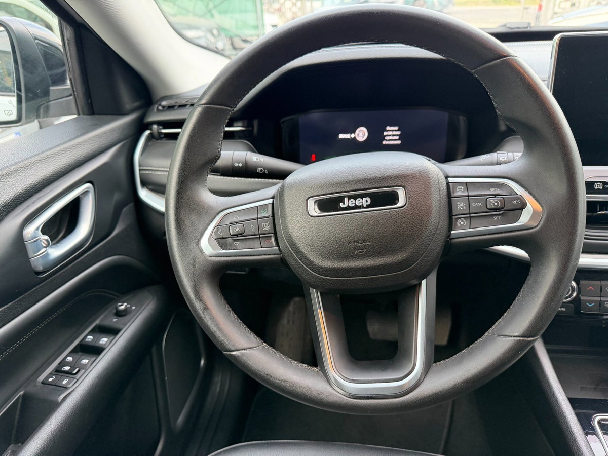Jeep Compass 1.3 T4 190CV PHEV AT6 4xe Business Plus (8)