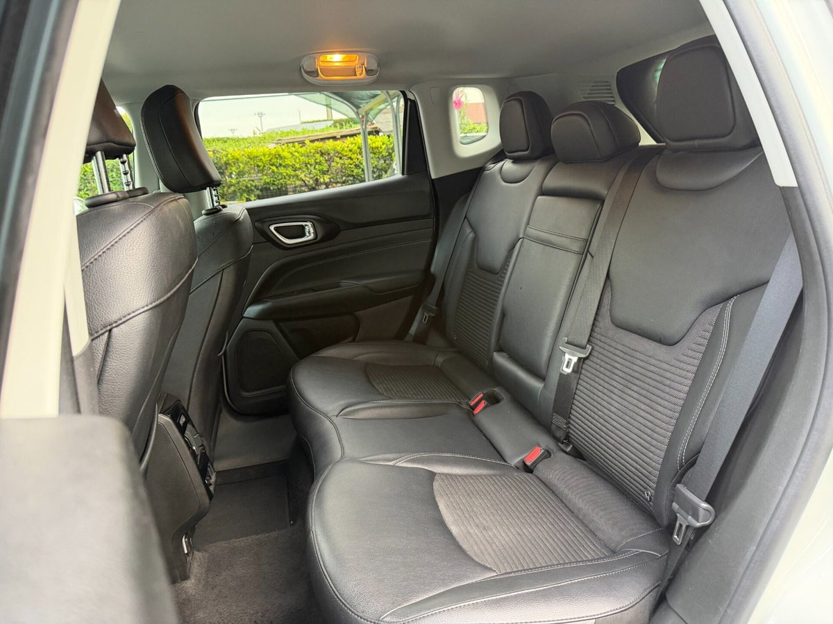 Jeep Compass 1.3 T4 190CV PHEV AT6 4xe Business Plus (10)