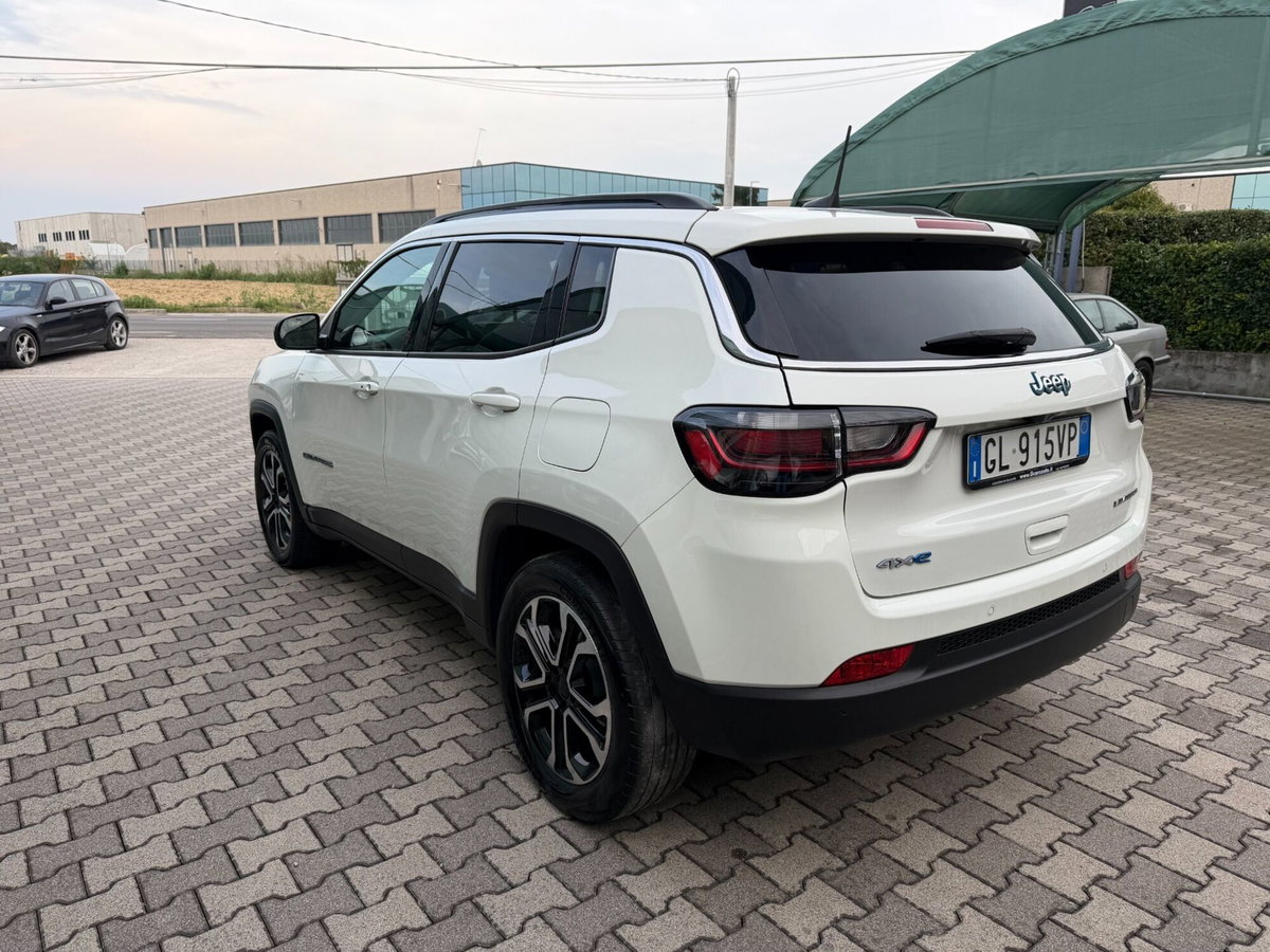 Jeep Compass 1.3 T4 190CV PHEV AT6 4xe Business Plus (4)