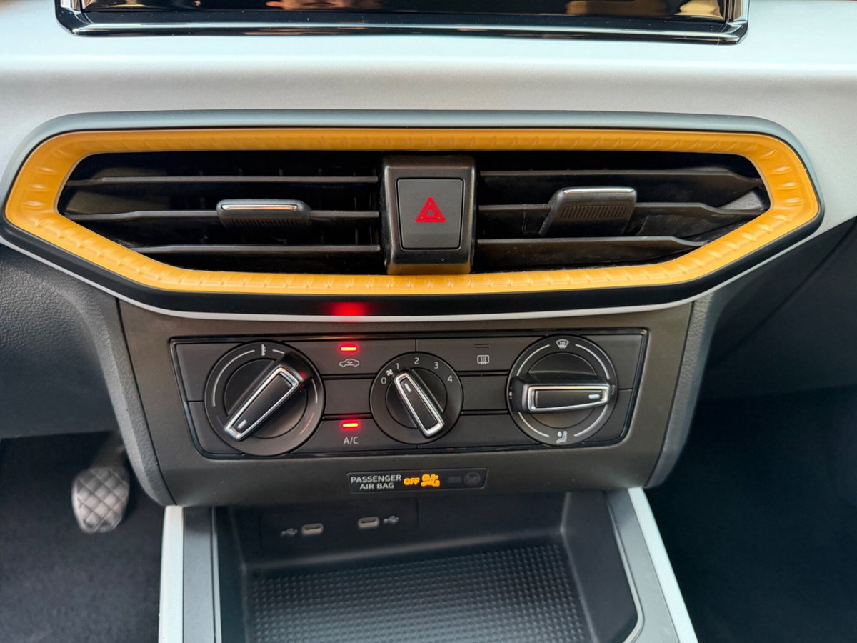 SEAT Arona 1.0 EcoTSI Style (17)