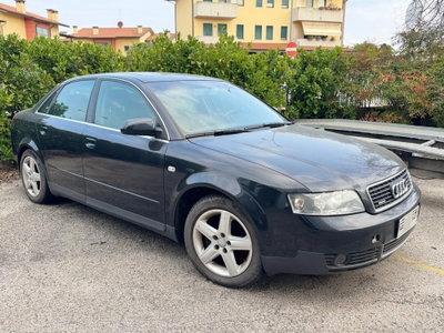 Audi A4 2.5 V6 TDI/180 CV cat quattro (5)