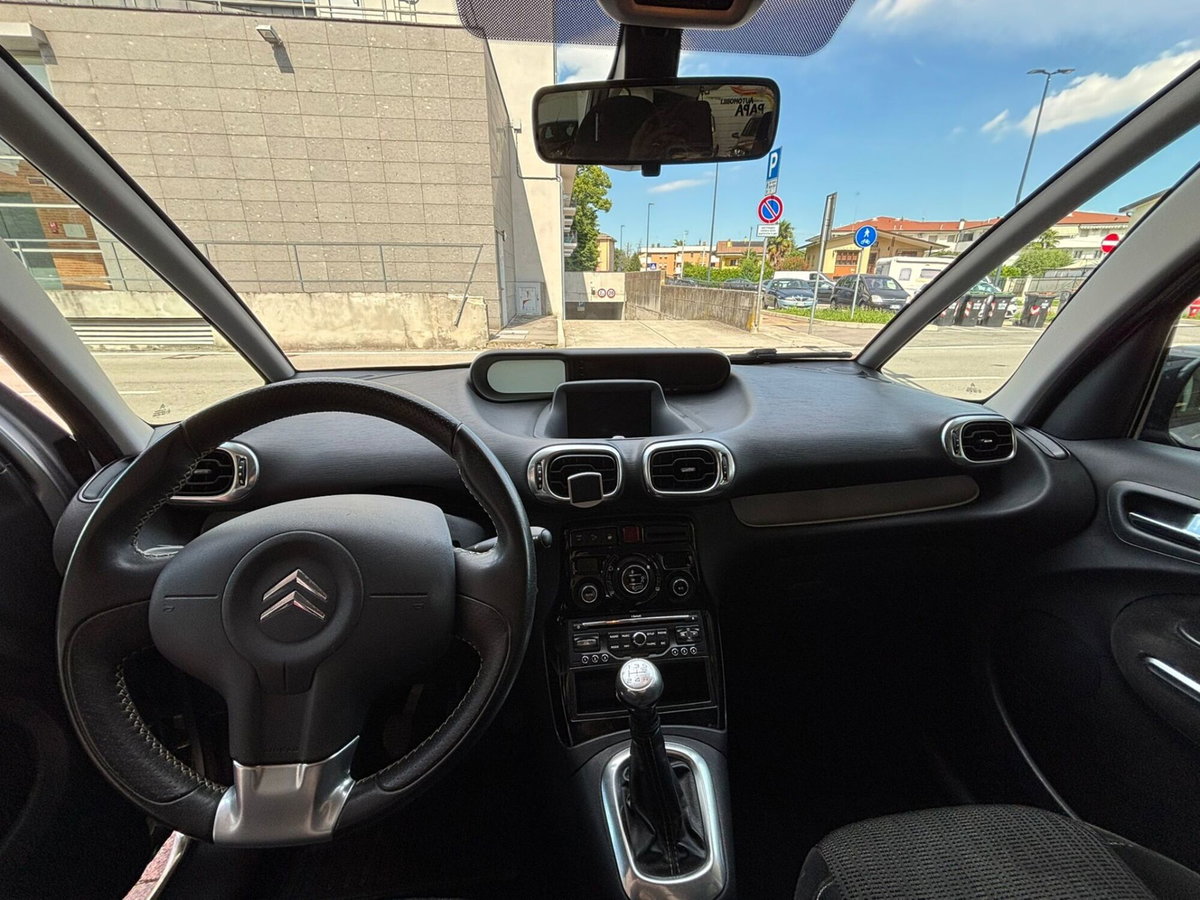 Citroen C3 Picasso 1.4 VTi 95 Exclusive Style (12)