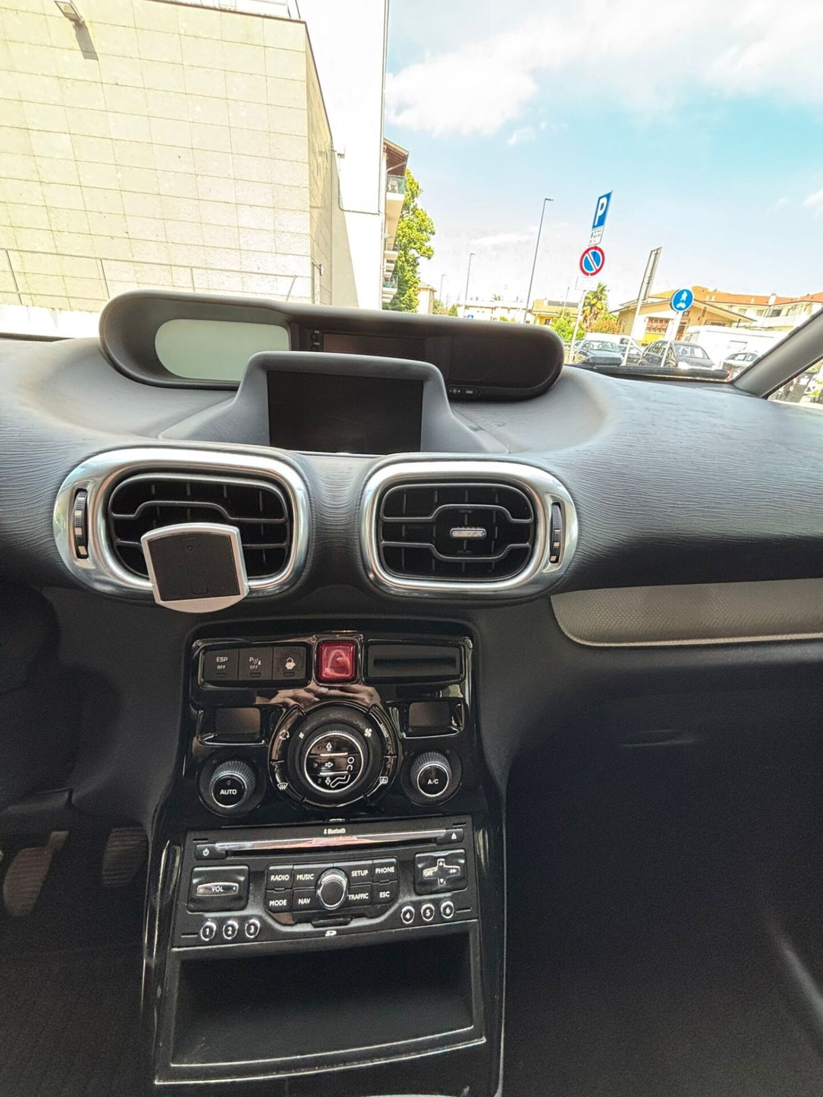 Citroen C3 Picasso 1.4 VTi 95 Exclusive Style (14)