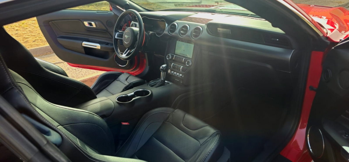 Ford Mustang Coupé Fastback 2.3 EcoBoost aut. (14)