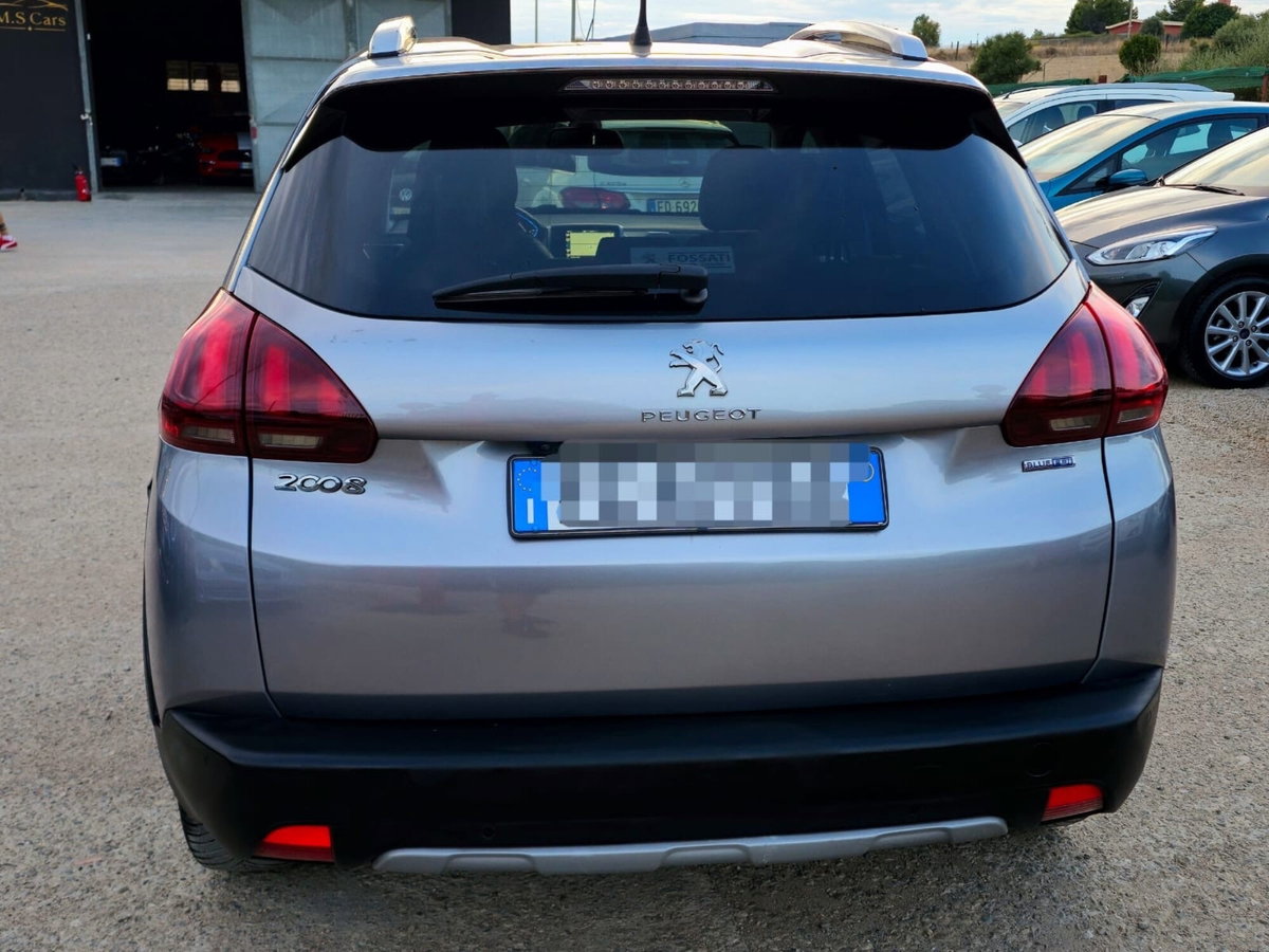 Peugeot 2008 120 S&S Crossway (5)